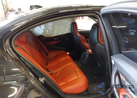 2015 BMW M3 z USA, uszkodzony, nr VIN WBS3C9C50FP803013